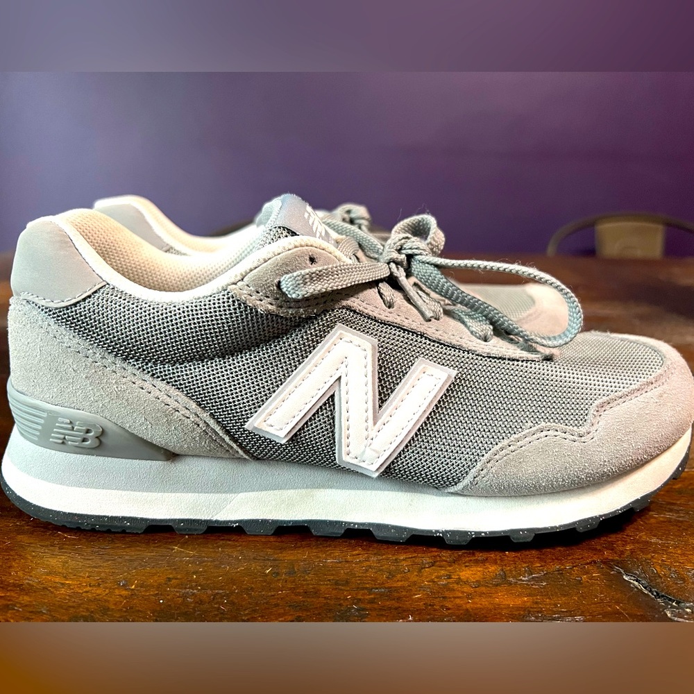 Women’s New Balance shoes